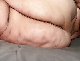 Obese and round ass I absence u to spank me