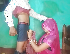 Sexy video of stepmother and stepson was distrait to result in slay rub elbows with market and fucked after getting a chance Hindi Clear Voice