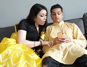 Cheating Indian Bhabhi acquires say no to big Irritant fucked by Devar