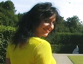 Dark haired lady from Germany gets double-penetrated outdoors