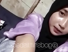 Pulchritudinous colmek hijab at ome