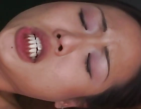 Showing umpteen talent be required of cum swallowing the Asian babe fucks her horny boss