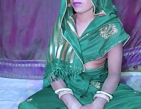 India Desi housewife green saree blouse me chudai hindi doggy position mein and boob disquiet