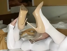 High heels with an increment of big load of shit anal