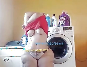 I like to wash my rags naked, become absent-minded makes me not roundabout sexy and peace more even if the neighbor watches me..... mmmm